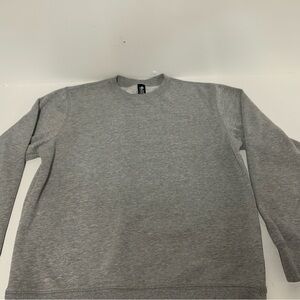 Men's Medium Mountain Hardwear Gray Crewneck Sweater